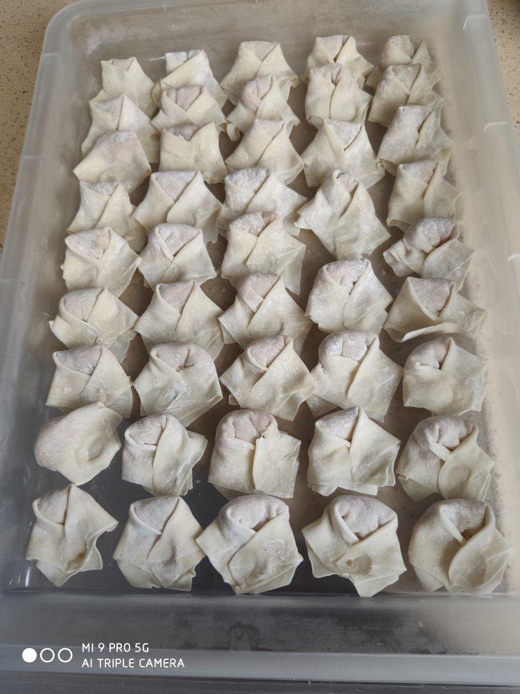 馄饨（两种包法）