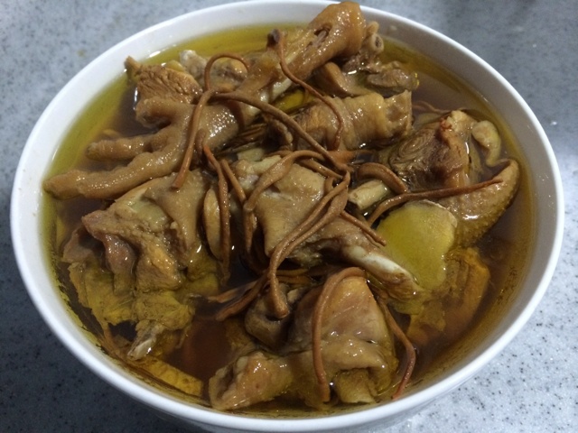 虫草花鸡汤