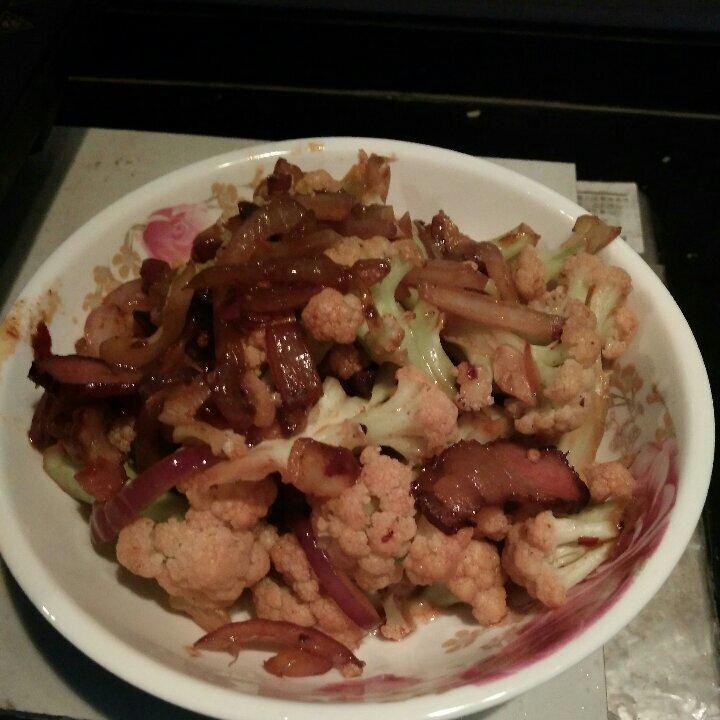 腊肉炒花菜