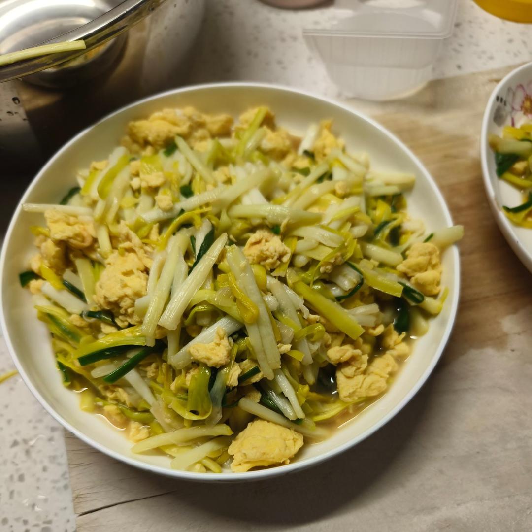 家常蒜黄炒鸡蛋