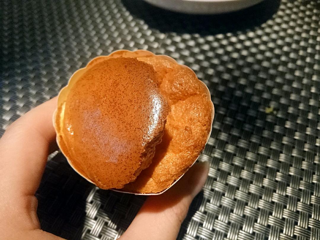 原味戚风纸杯蛋糕（烤箱做纸杯蛋糕）