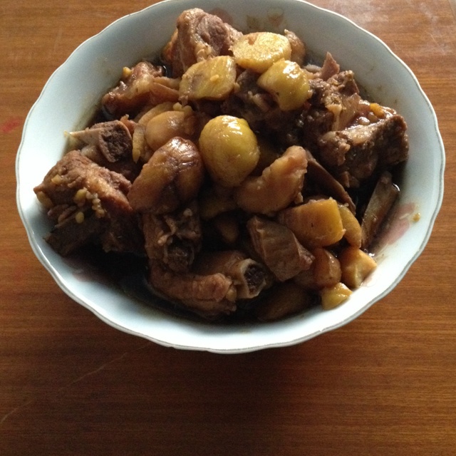 红烧板栗排骨