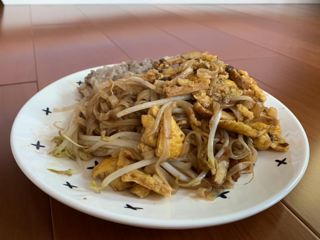 Phad Thai 泰式炒米粉 （Stir-fried Thai rice noodle）