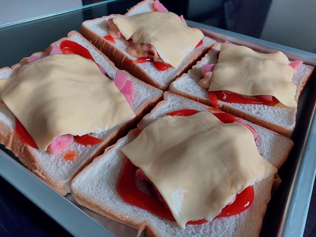 超好吃面包披萨🍕