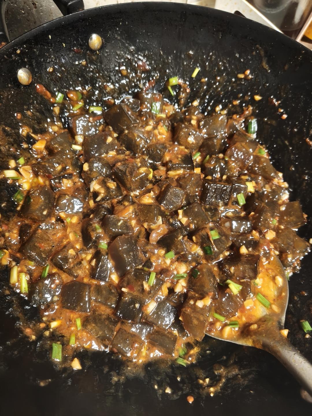 炒凉粉