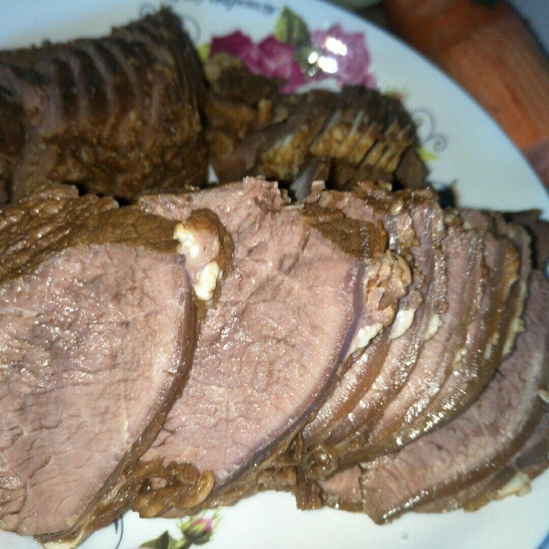 卤牛肉
