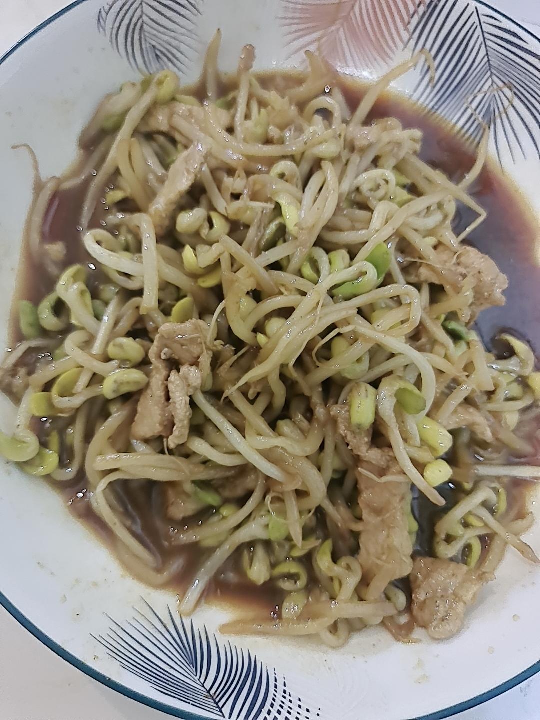 豆芽炒肉丝