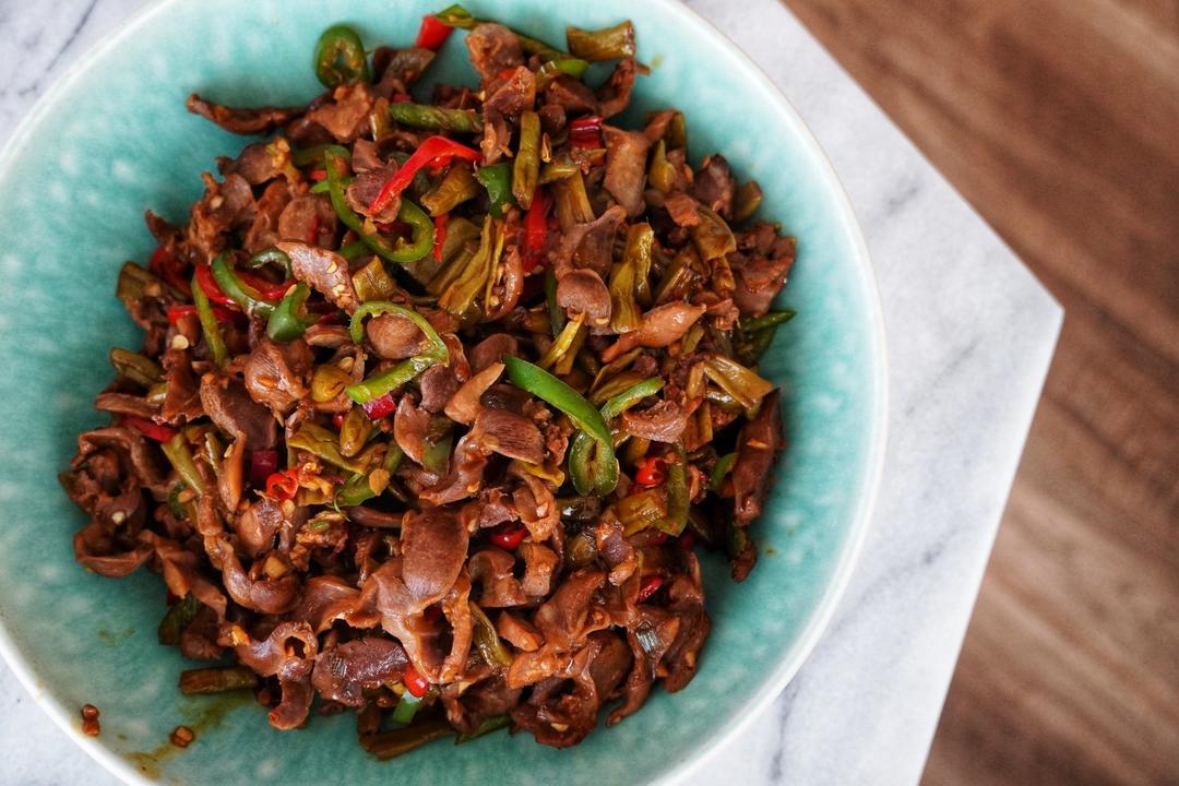 酸豆角炒鸡胗
