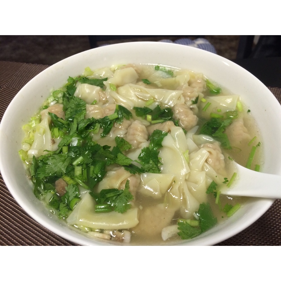 国营小吃店的鲜肉小馄饨