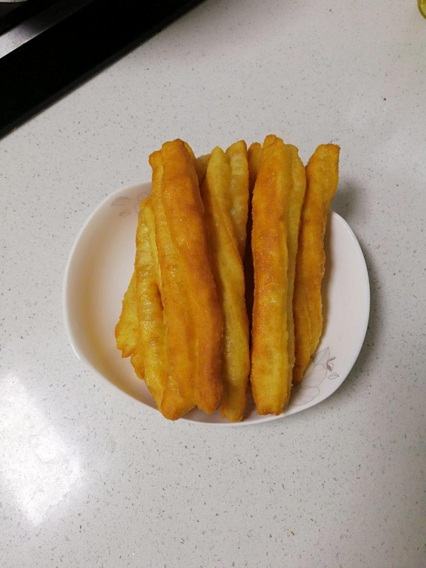 自制无泡打粉油条