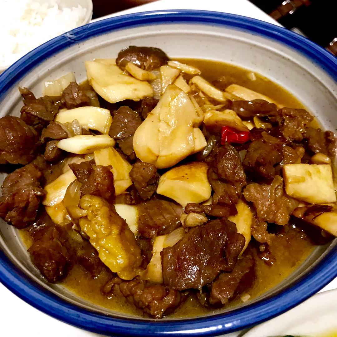 黑椒杏鲍菇牛肉粒