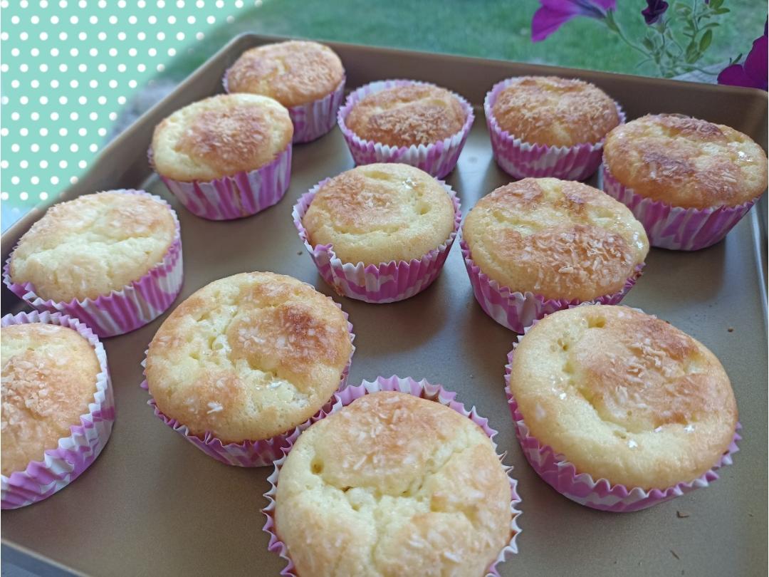 【生酮低碳】椰香奶油奶酪杯子蛋糕