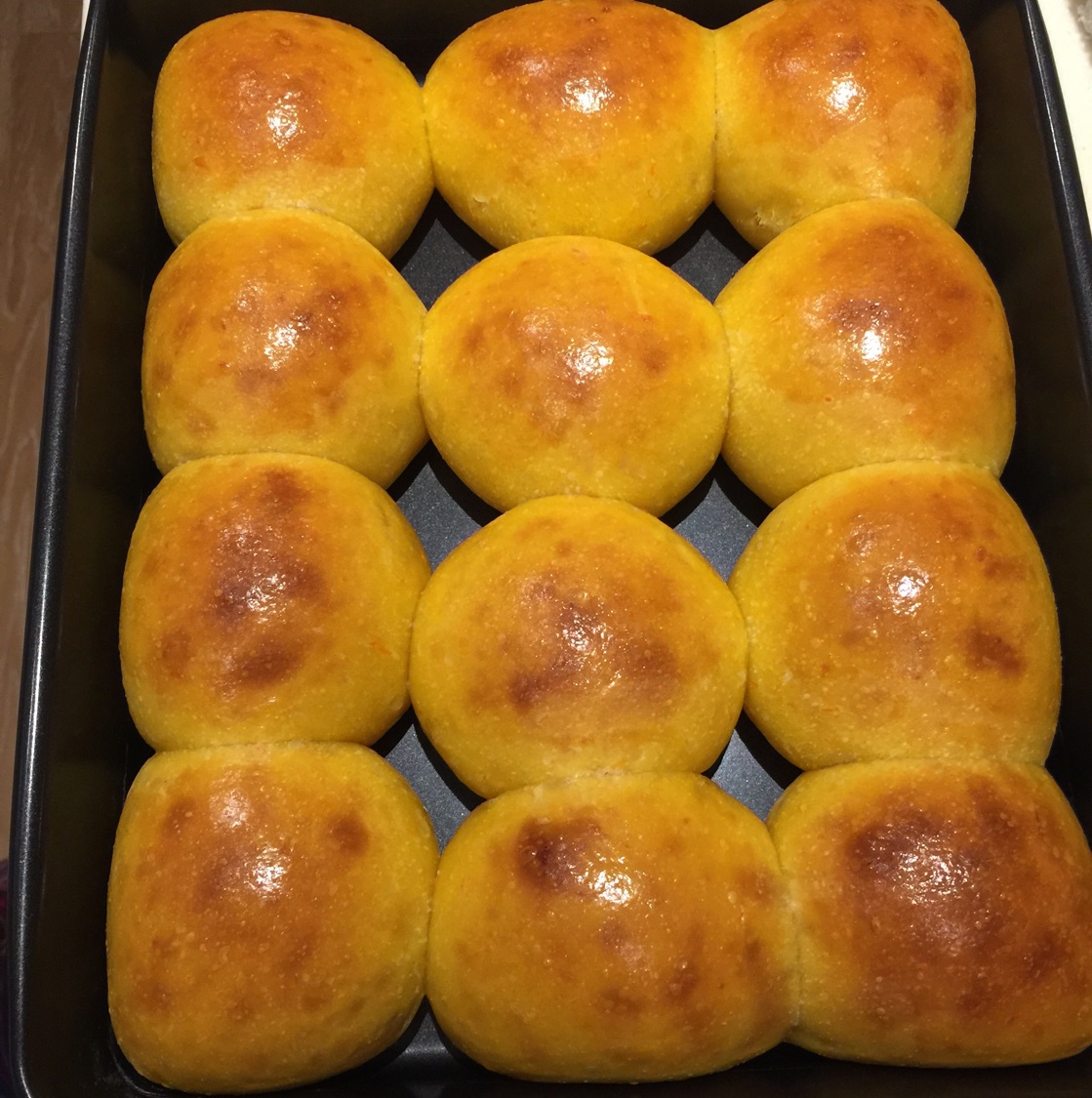 无黄油胡萝卜奶香小餐包