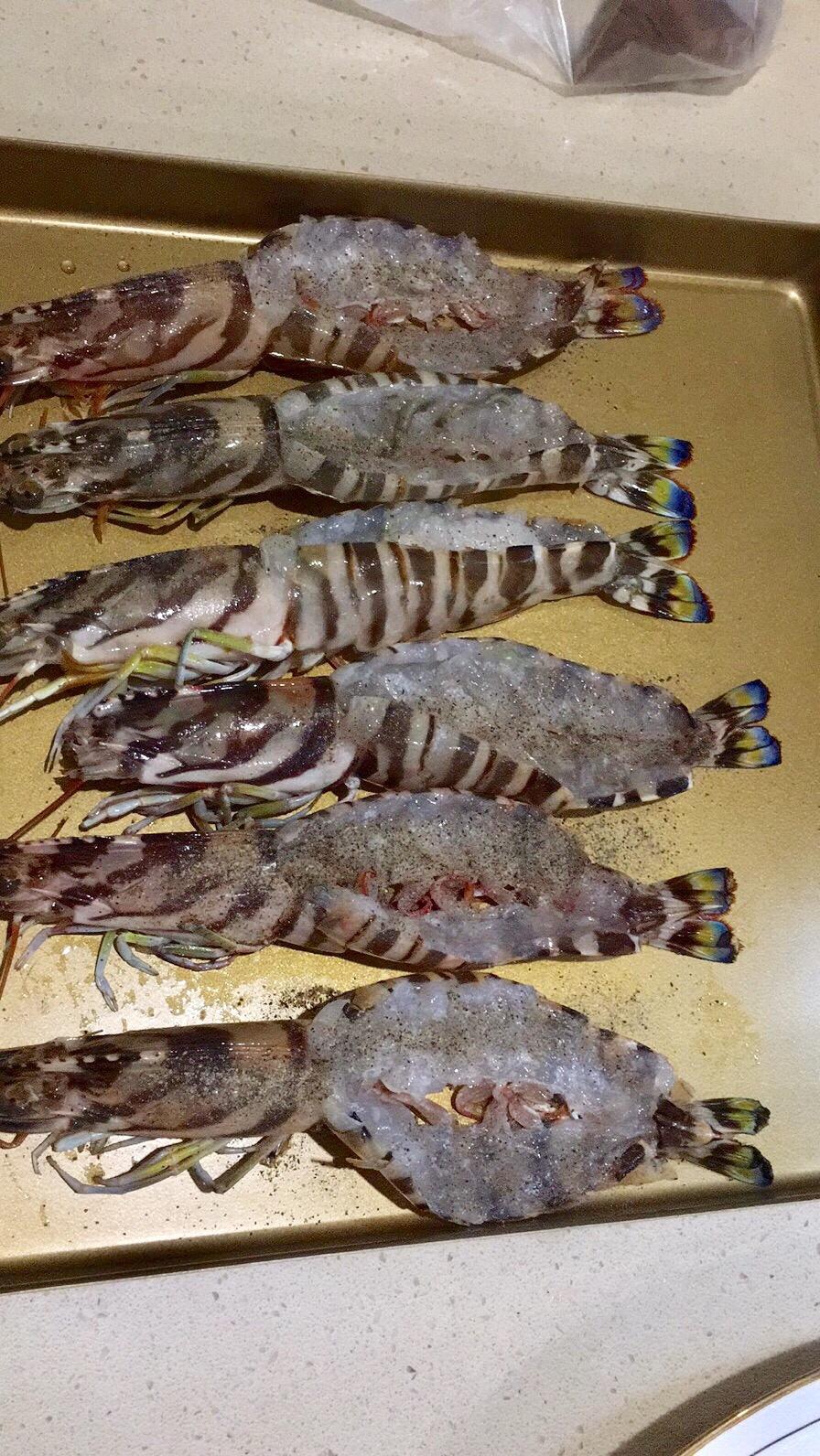 芝士焗九节虾的做法