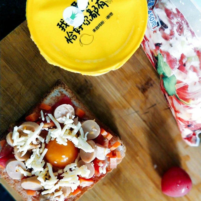 吐司太阳蛋披萨