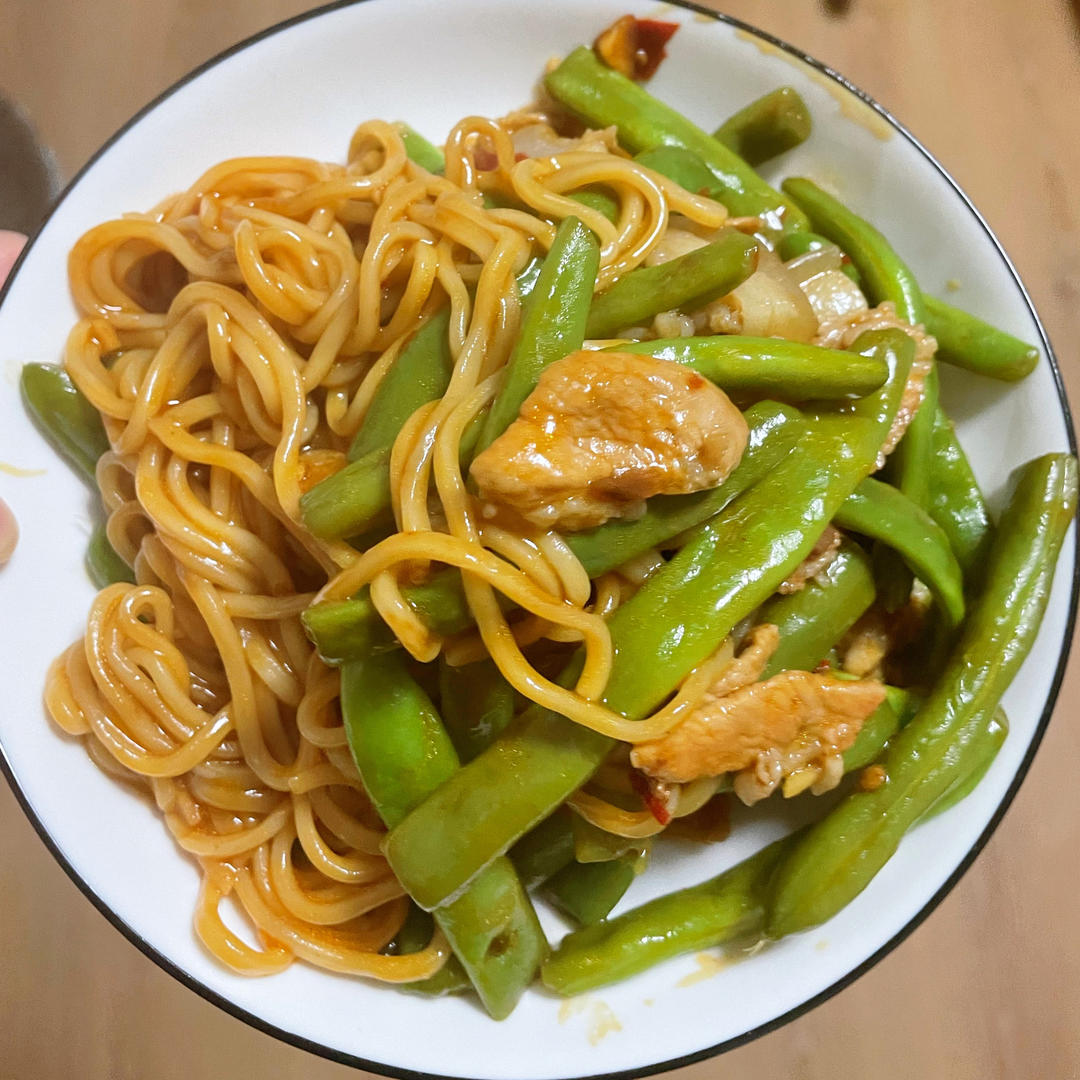 大头雨baby做的地道老北京扁豆焖面豆角焖面太好吃小心吃撑哦