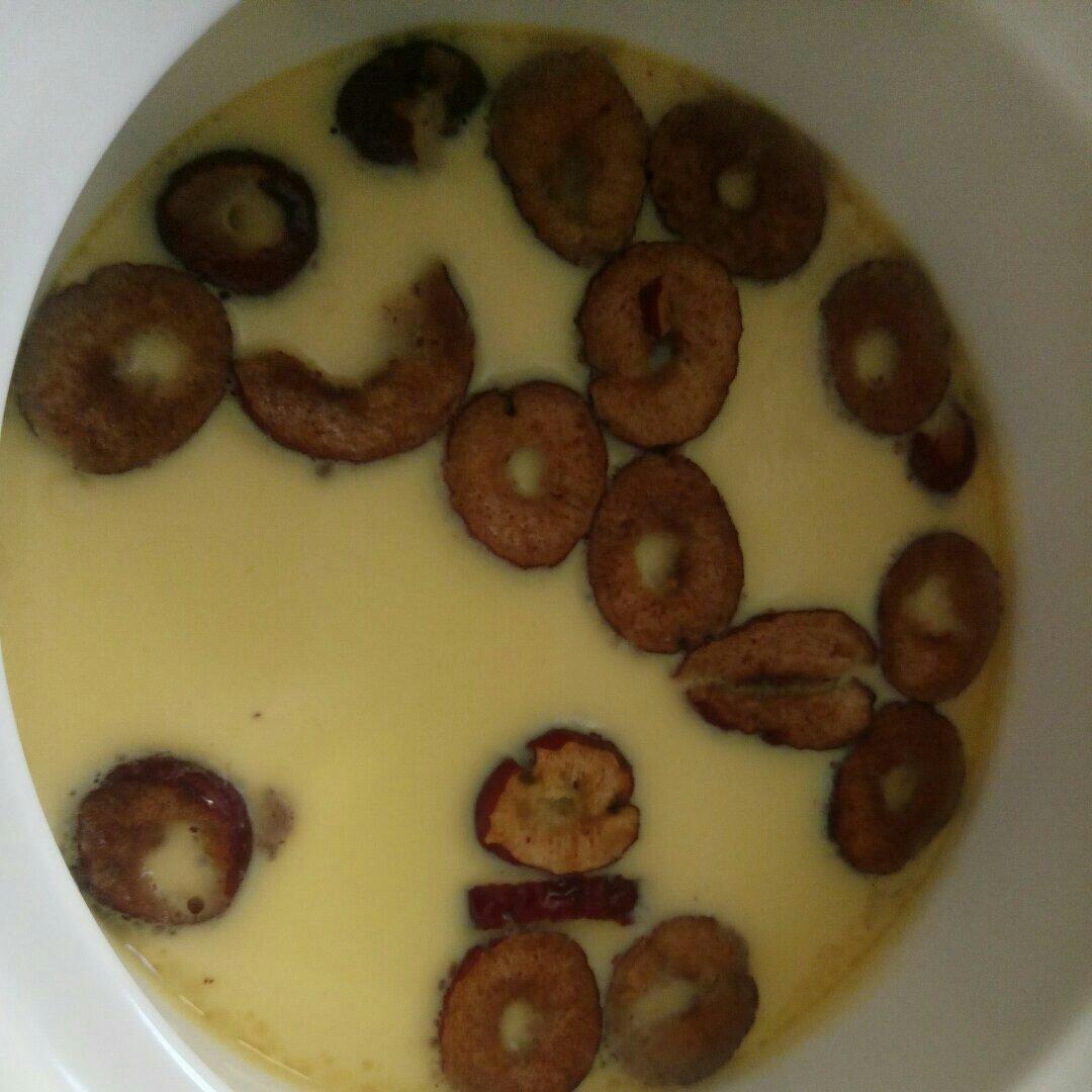 红枣燕麦牛奶鸡蛋羹
