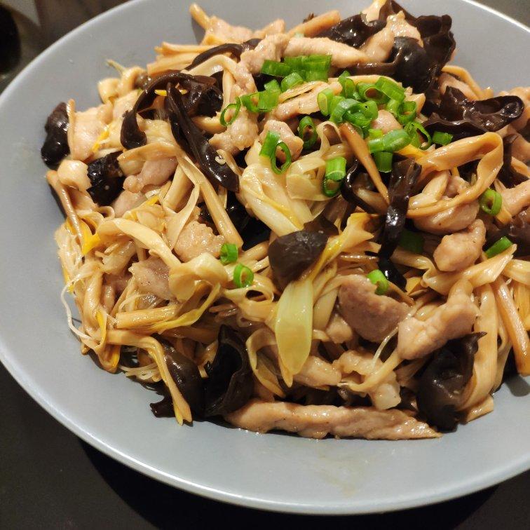 黄花菜木耳炒肉丝