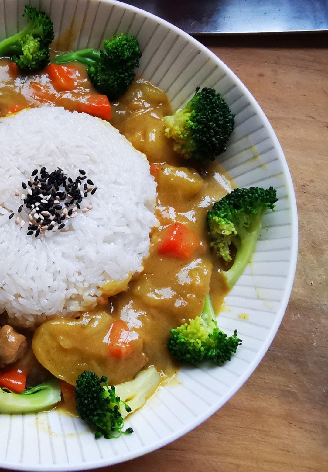 零失败日式咖喱鸡肉饭！！最正宗日本家庭做法！简单又好吃！