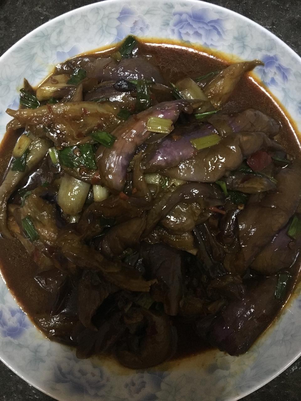 爱吃是天性那就愉快的做吧做的豆瓣酱炒茄子