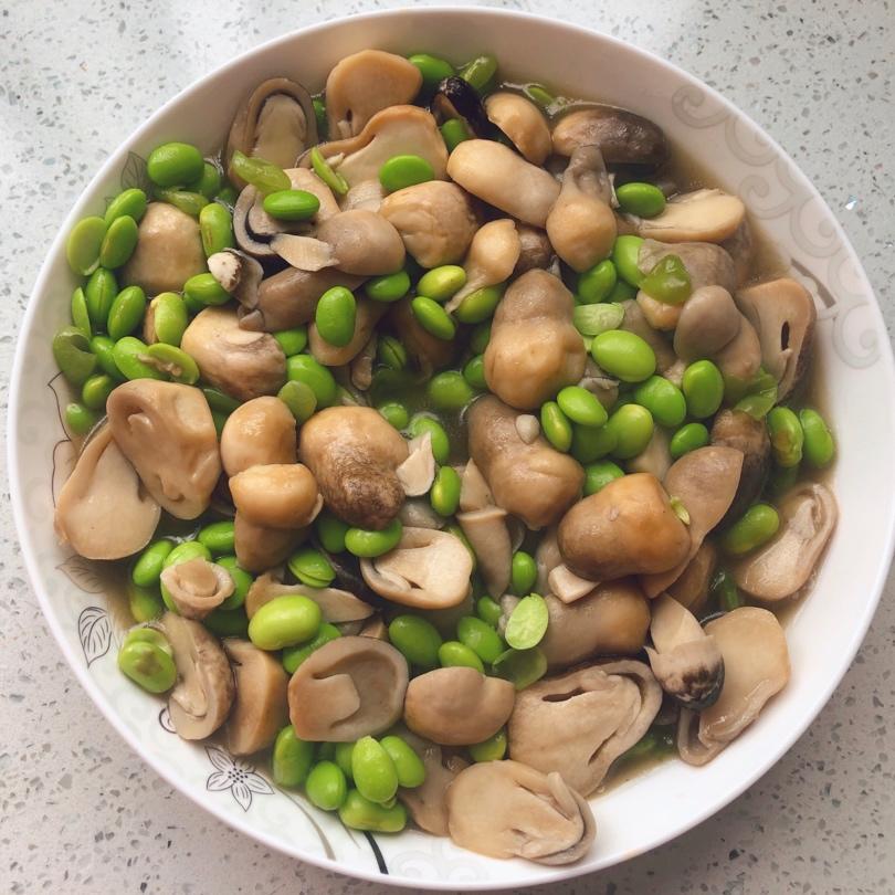 美味家常菜之草菇毛豆