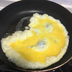 韭菜苔炒鸡蛋的做法 步骤4