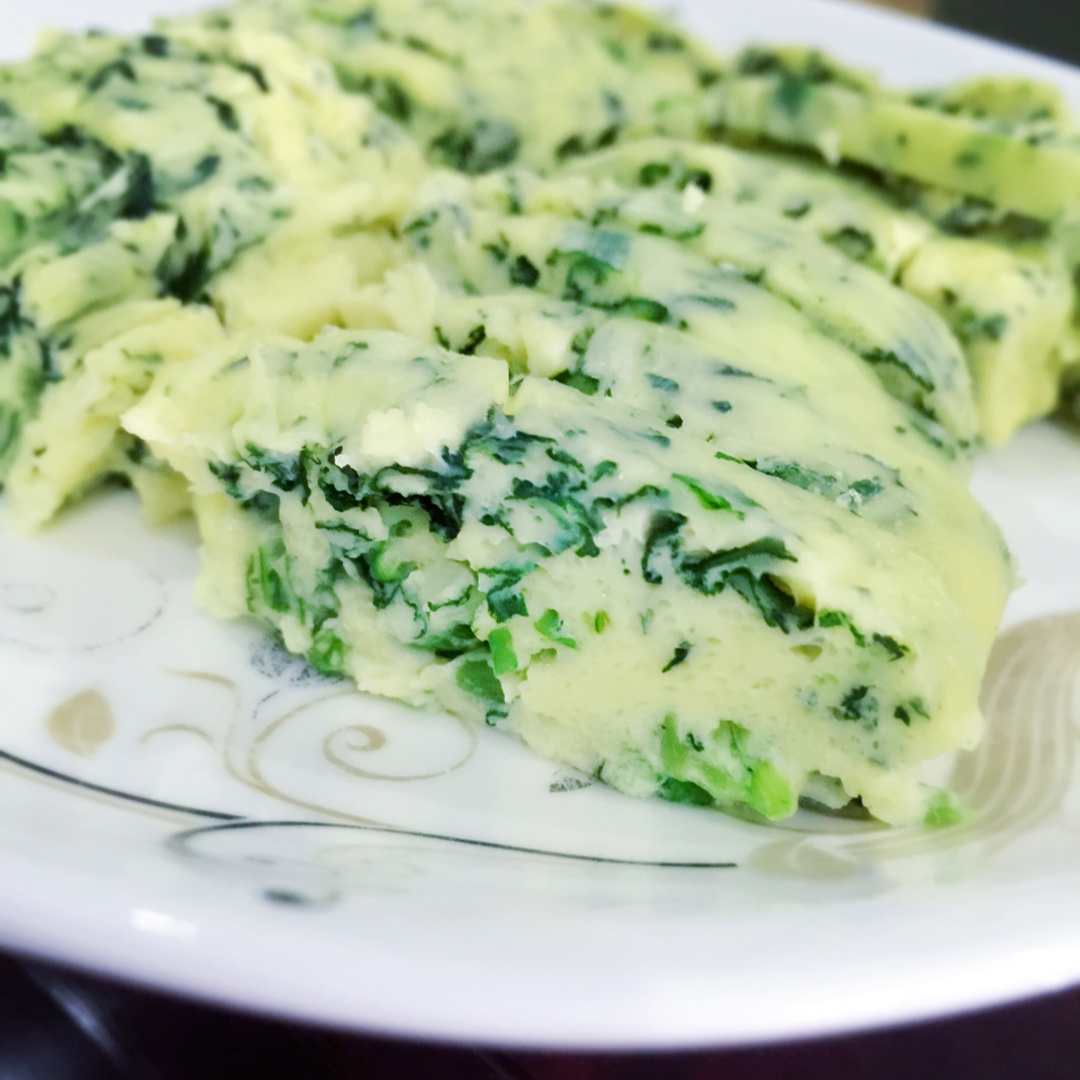 蘸汁菠菜鸡蛋糕——春季养生多吃菠菜