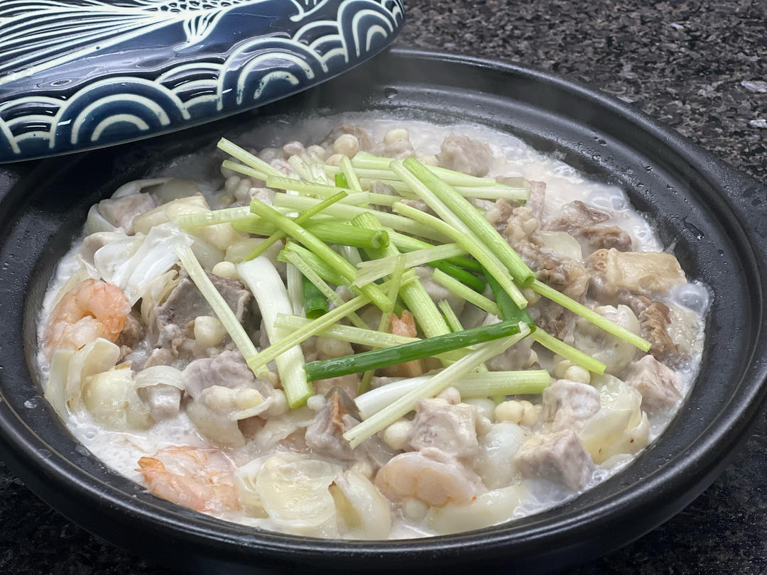 芡实百合香芋煲