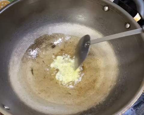 简单快手清炒花椰菜的做法 步骤2