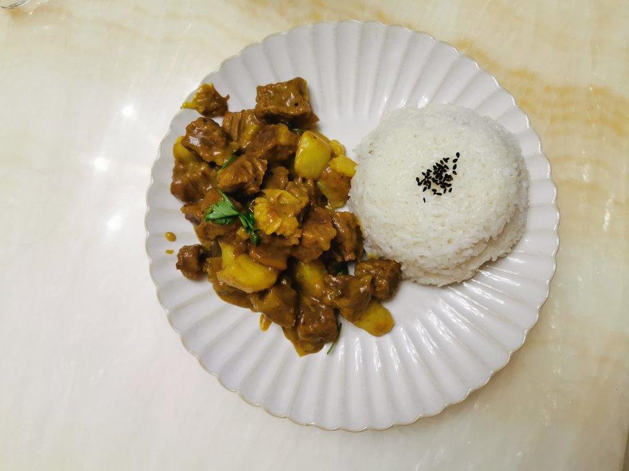 咖喱牛肉饭