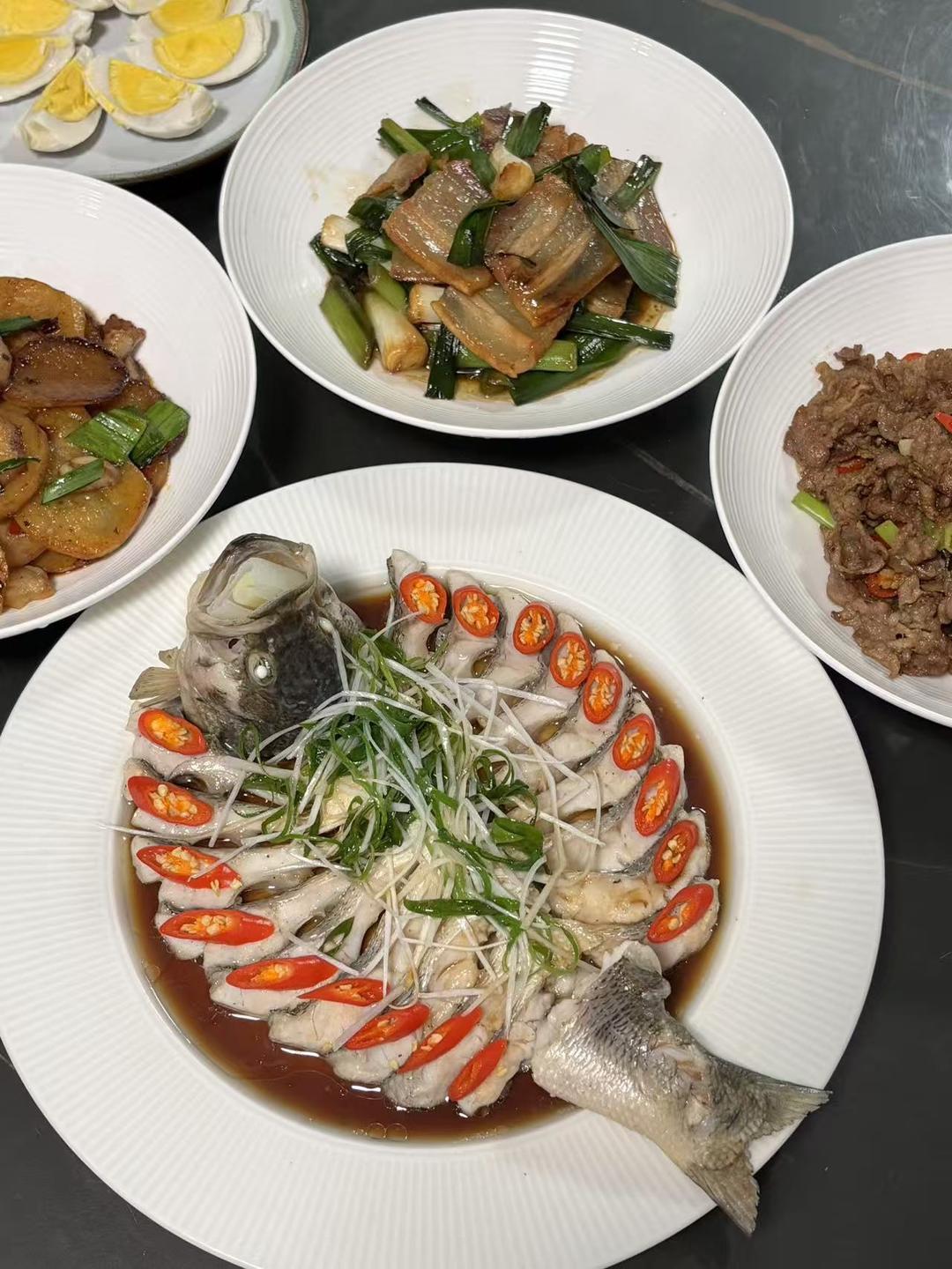 年年有余 清蒸鲈鱼