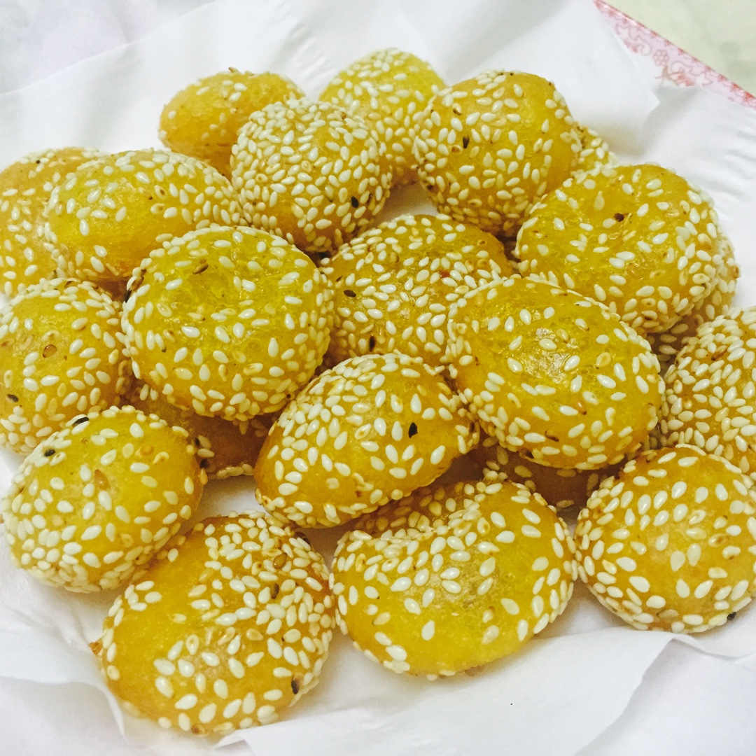 黄金球之一（南瓜芝麻球）