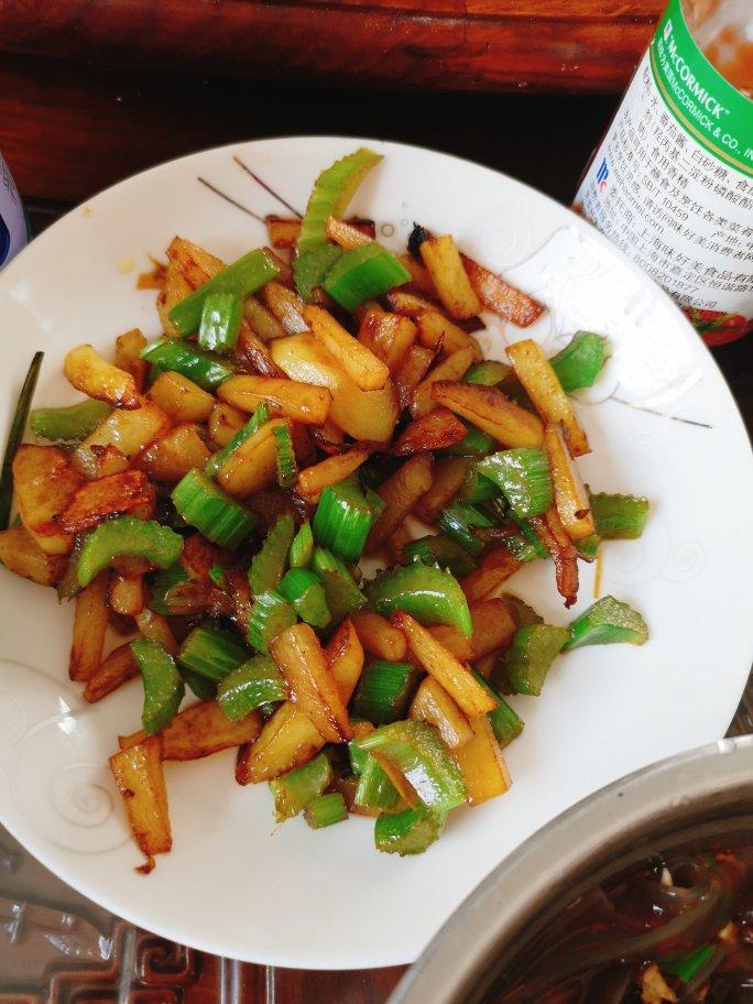 芹菜还可以这样吃