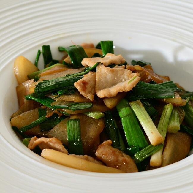 萝卜青蒜炒肉片