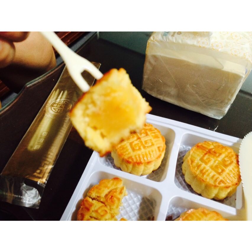 香港半岛奶黄月饼