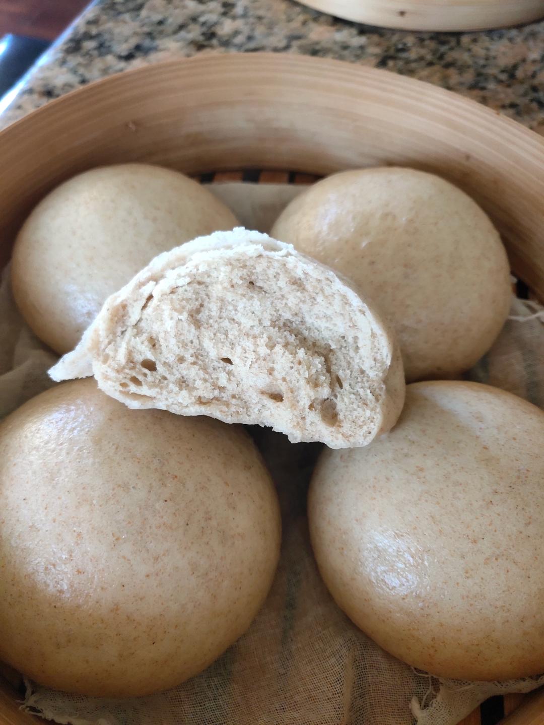 无油无糖松软的全麦馒头