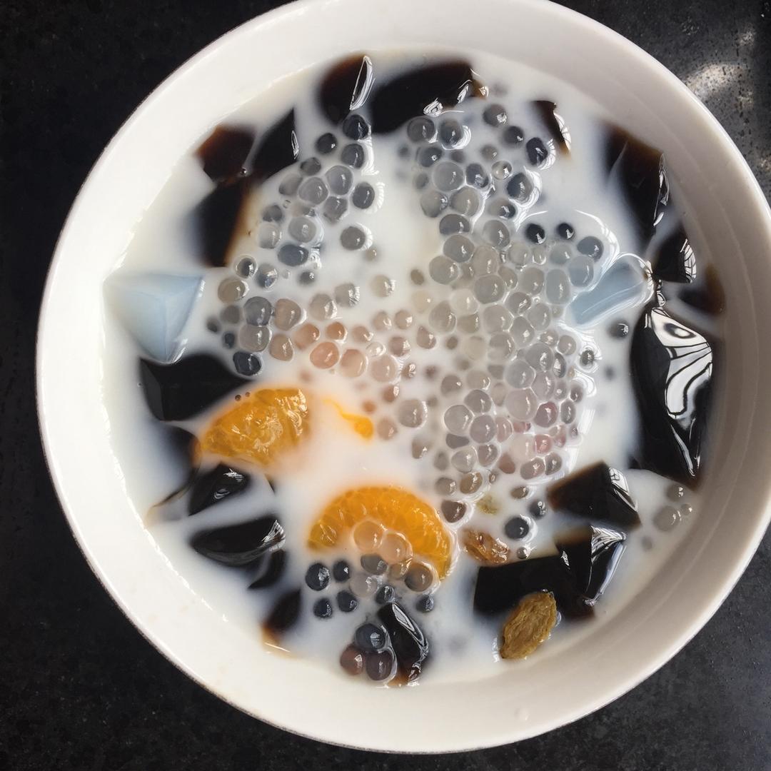 西米烧仙草水果捞