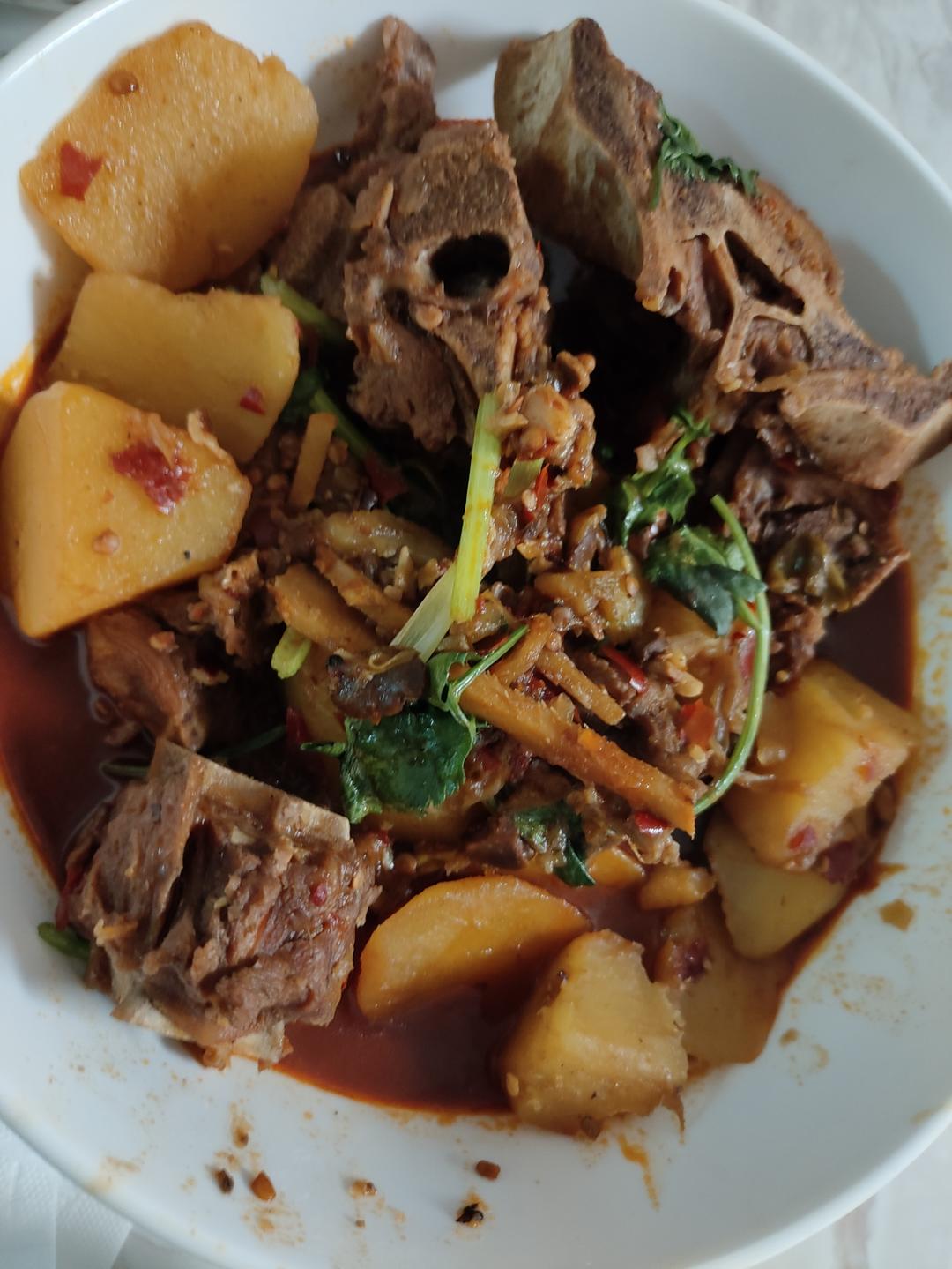 家常羊蝎子炖土豆