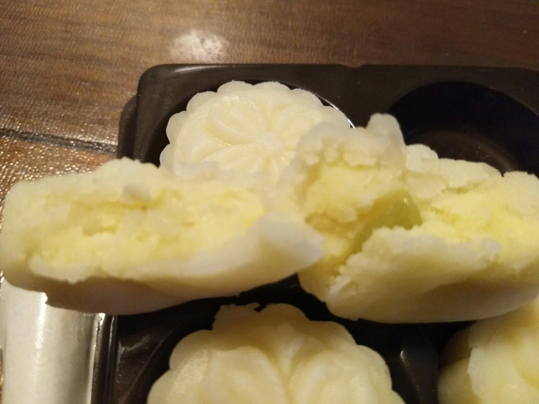 不干不硬的冰皮月饼