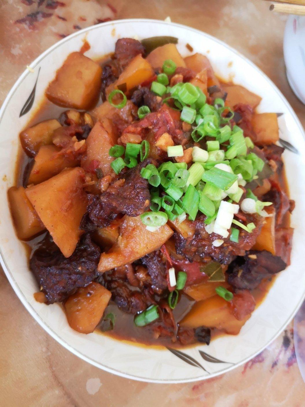 番茄土豆炖牛腩