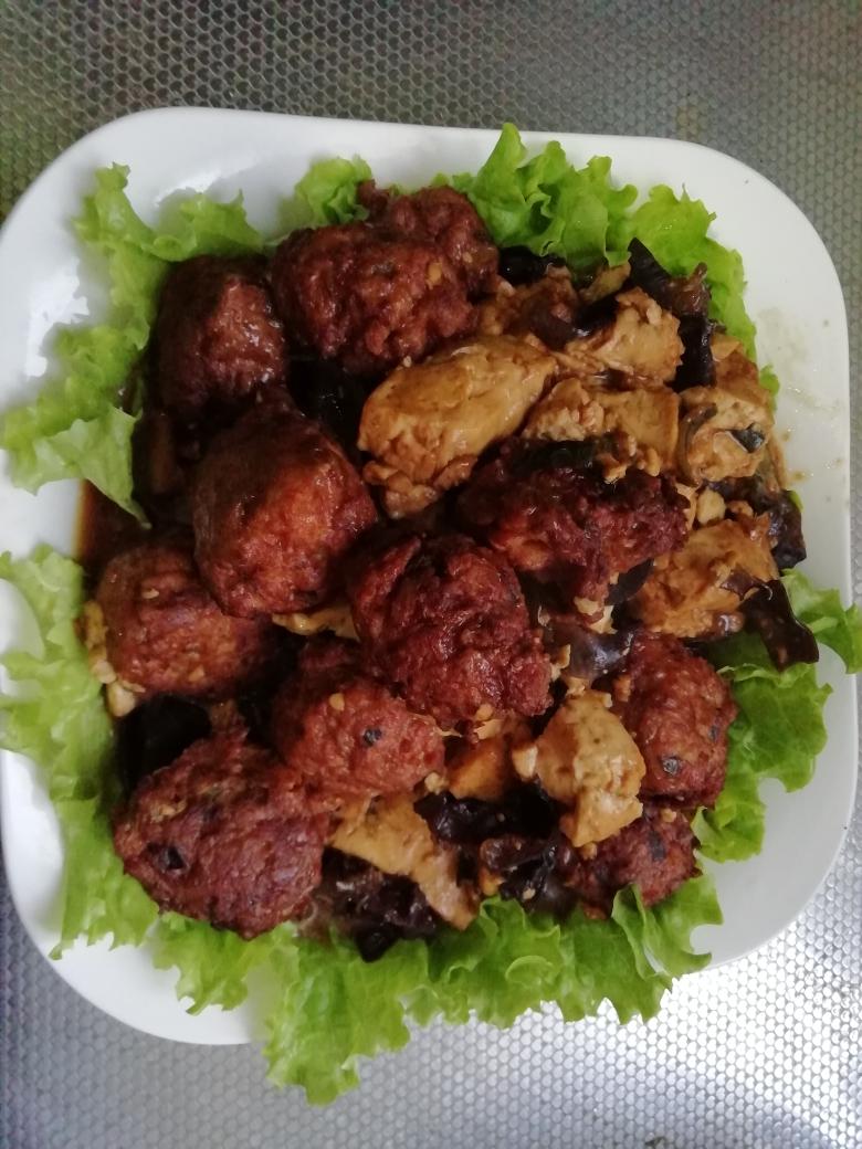 简单好吃的红烧豆腐丸子的做法