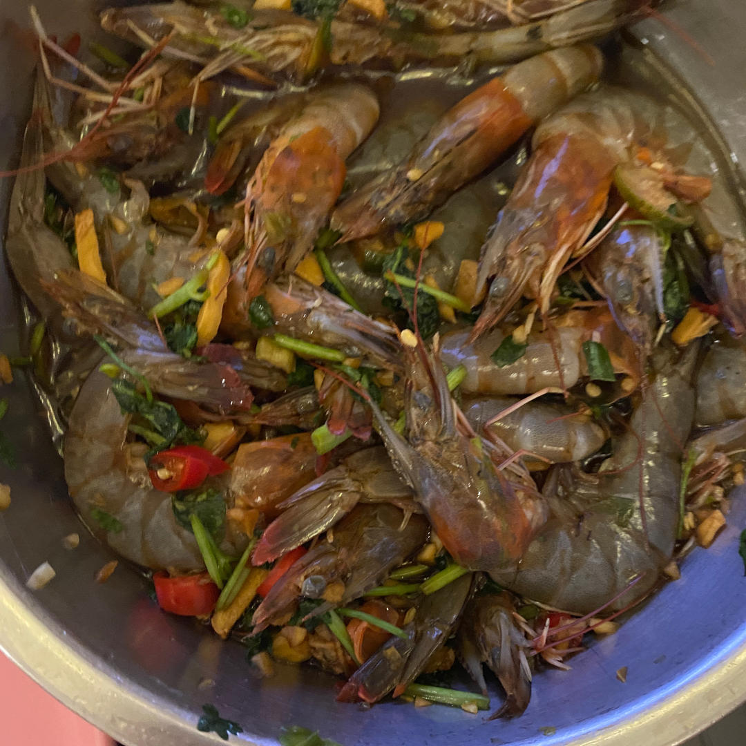 生呛虾，生腌虾（肉质细腻，口感鲜美）