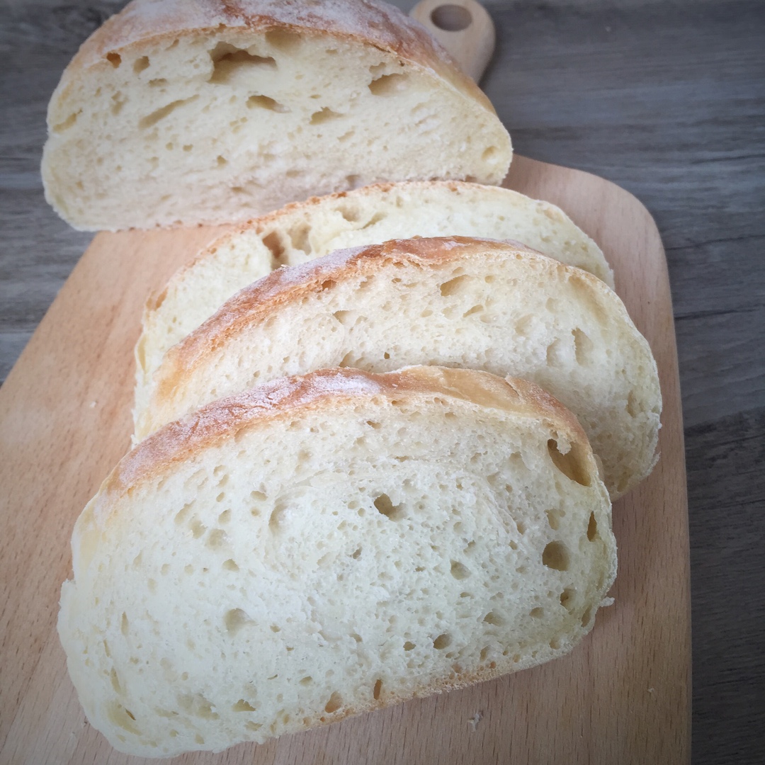 免揉意大利拖鞋面包ciabatta（吐血整理史上最全藤田千秋免揉欧包制作心得）