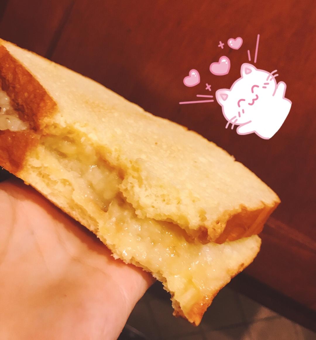 酸奶香蕉爆浆吐司