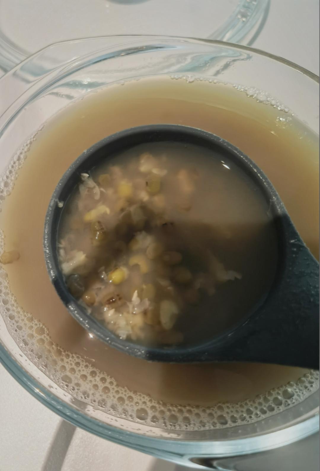 无需浸泡，小妙招帮你快速搞定爆花沙甜的绿豆汤