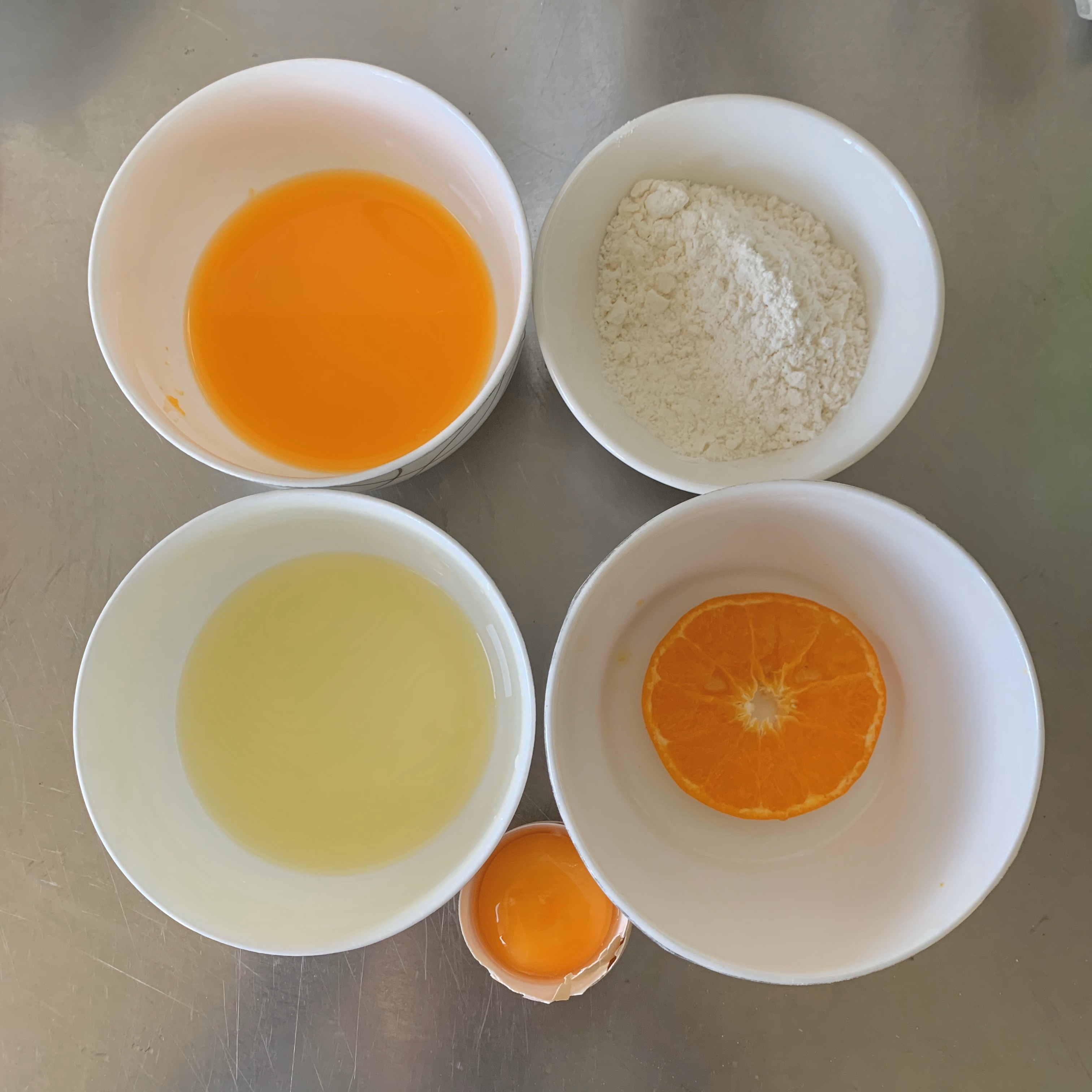 无白糖 幼儿🍊橙子蒸蛋糕的做法 步骤3