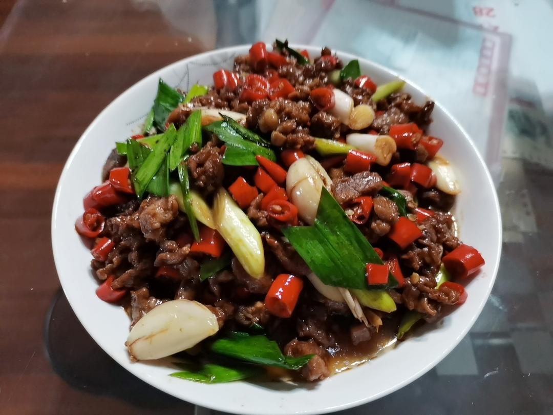 炊烟小炒黄牛肉的做法