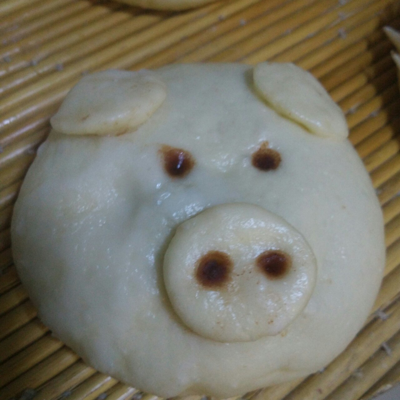 小猪豆沙包