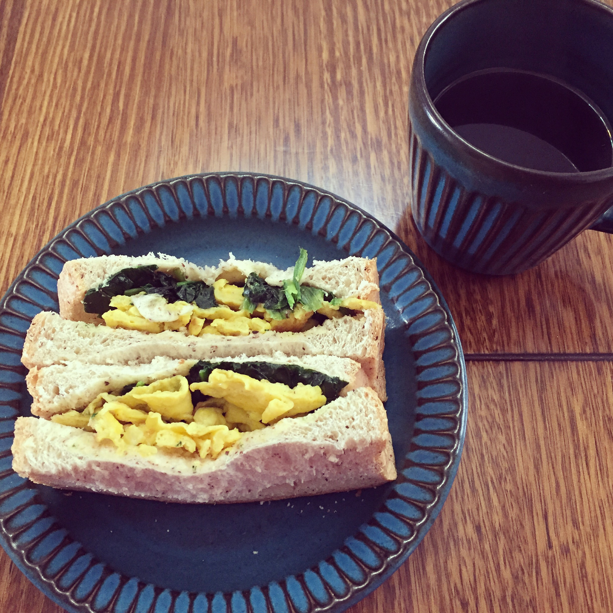 奶油菠菜鸡蛋三明治