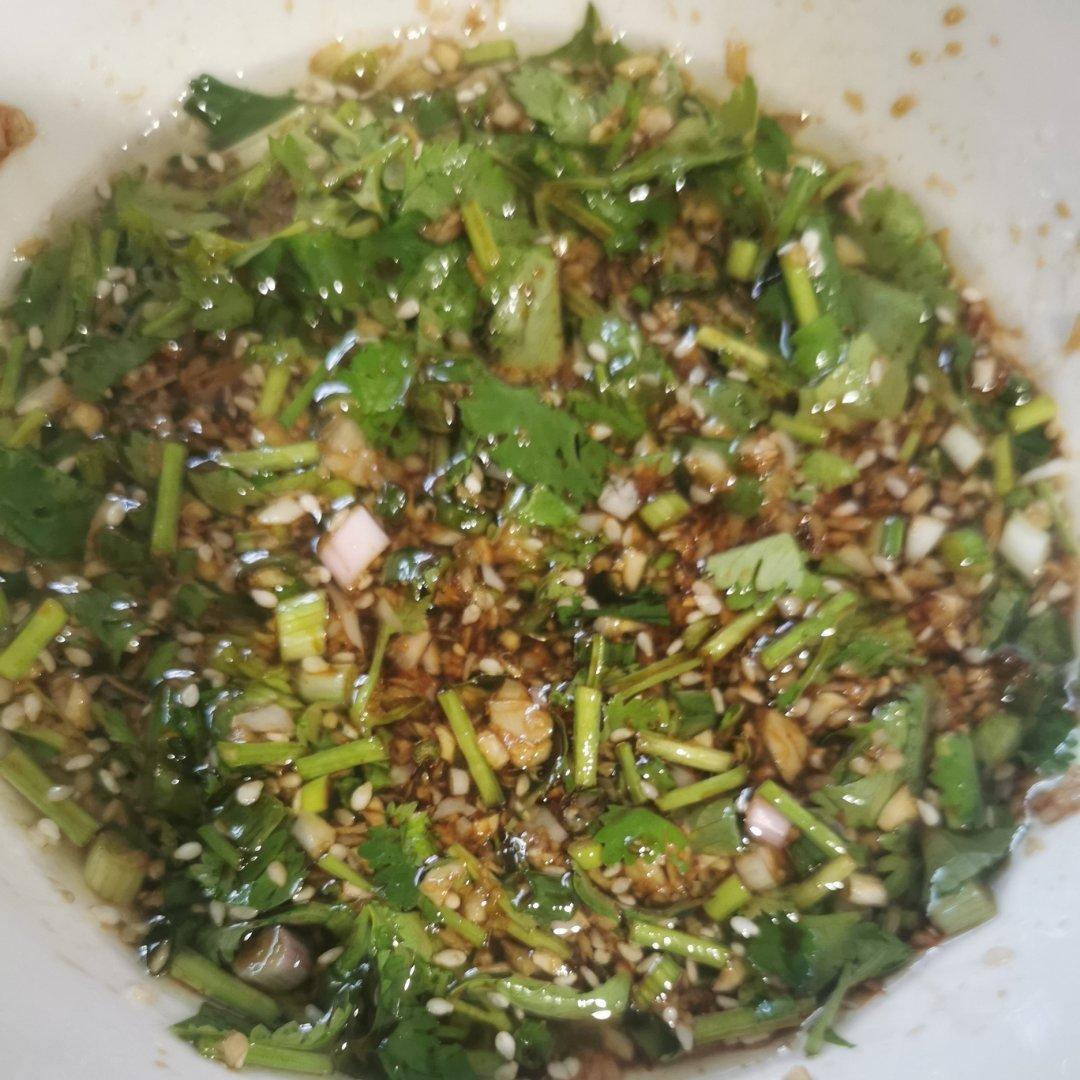 超好吃的必备万能蘸料❗️让火锅、凉拌菜、水煮菜秒变美味❗